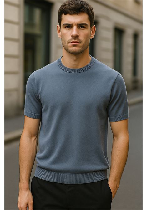 Alpha Studio AU-1020C sweater made of crepe cotton, urban fit, chambray color: essential, fresh and perfect for a sophisticated look. ALPHA STUDIO |  | AU-1020C1004